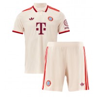 Camiseta Bayern Munich Aleksandar Pavlovic #45 Tercera Equipación Replica 2024-25 para niños mangas cortas (+ Pantalones cortos)